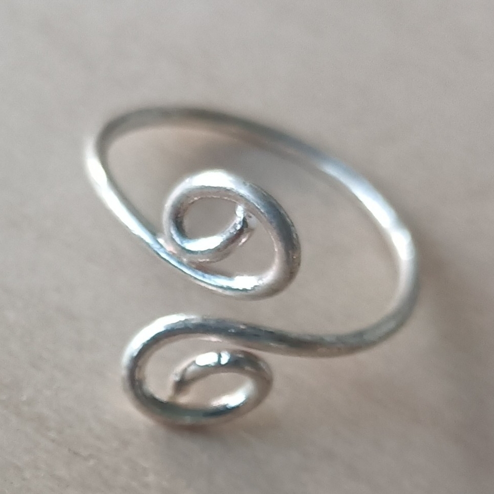Sterling Silver Spiral Open Ring - Silver